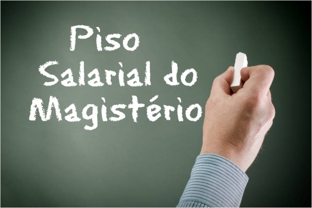 MEC REAJUSTA PARA R$ 2.455 PISO SALARIAL DE PROFESSORES DA REDE PÚBLICA