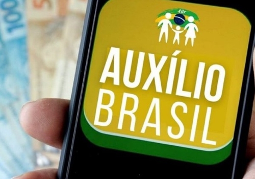 AUXÍLIO BRASIL: VALOR DEVE SER REAJUSTADO PARA R$ 600