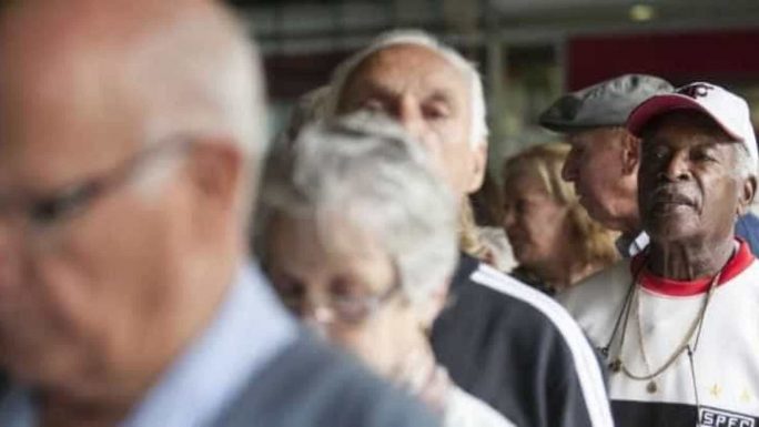 APOSENTADORIA: IDADE MÍNIMA PODE SUBIR PARA 72 ANOS EM 2040 E 78 ANOS EM 2060