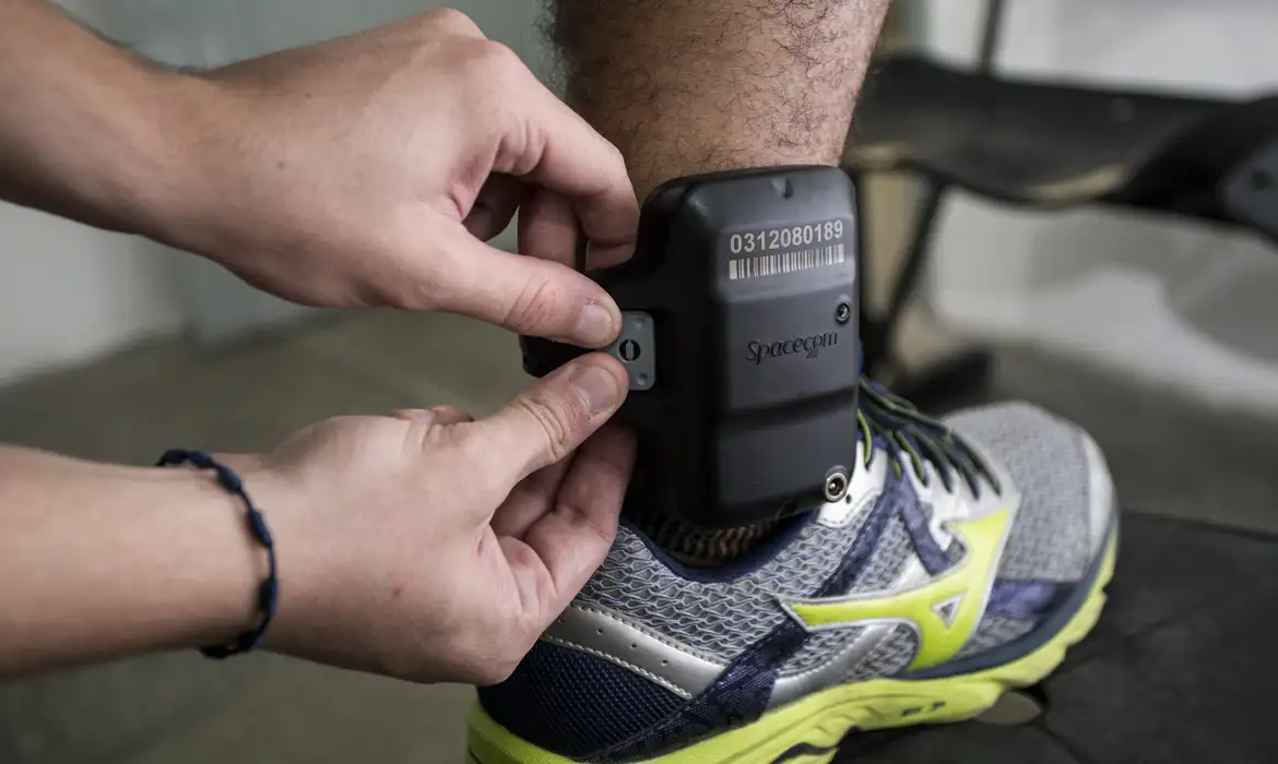 APROVADO AUMENTO DE PRISÃO TEMPORÁRIA DE 5 PARA 15 DIAS