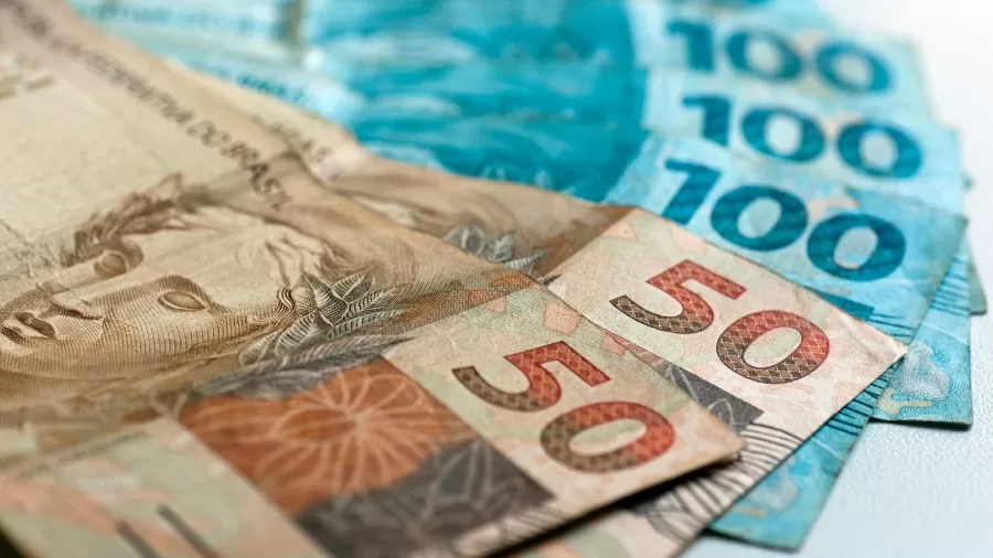 GOVERNO FEDERAL REDUZ PREVISÃO DO SALÁRIO MÍNIMO DE 2026 PARA R$ 1.627