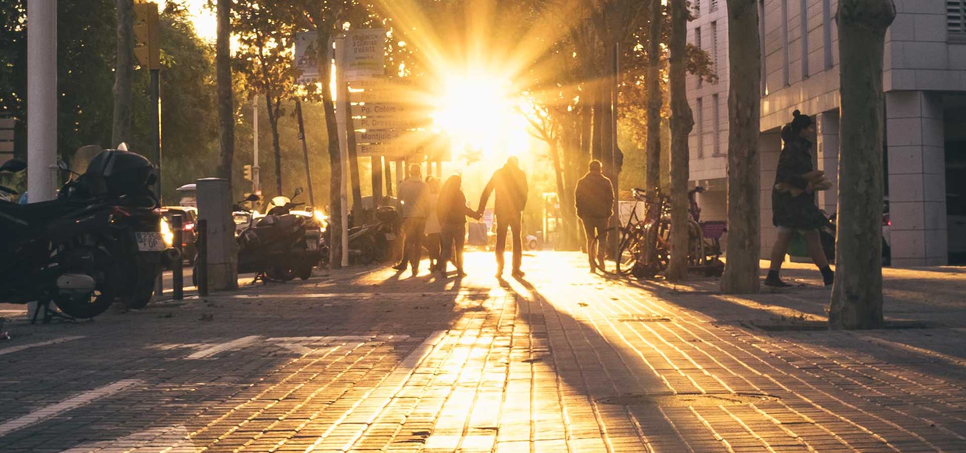 ESPIRITUALMENTE, COMO É IMPORTANTE PARA UM FILHO DE DEUS QUE SEU CAMINHO VÁ EM DIREÇÃO À LUZ E NÃO EM SENTIDO CONTRÁRIO!