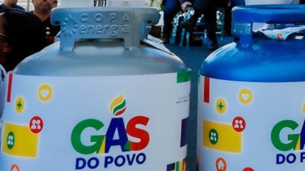 BENEFICIÁRIOS DE SIMÃO DIAS RECLAMAM QUE DISTRIBUIDORAS ESTARIAM COBRANDO SUPOSTA TAXA INDEVIDA PARA LIBERAR O GÁS DO POVO